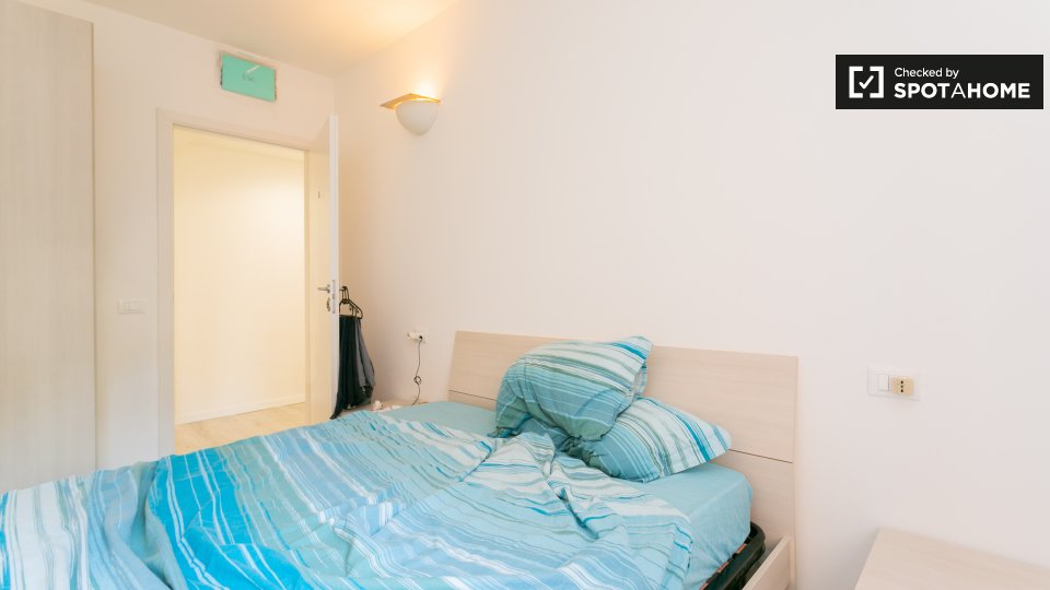 Immagine 2 di Camera condivisa in affitto  in Via Francesco Caracciolo, 20155 Milano MI, Italy a Milano