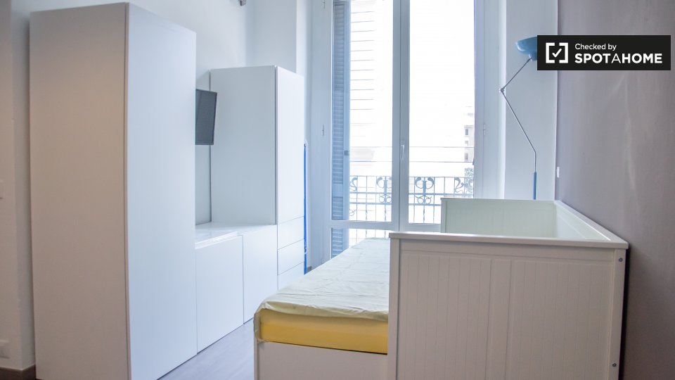 Immagine 9 di Ufficio in affitto  in Via Sannio, 20137 Milano MI, Italy a Milano