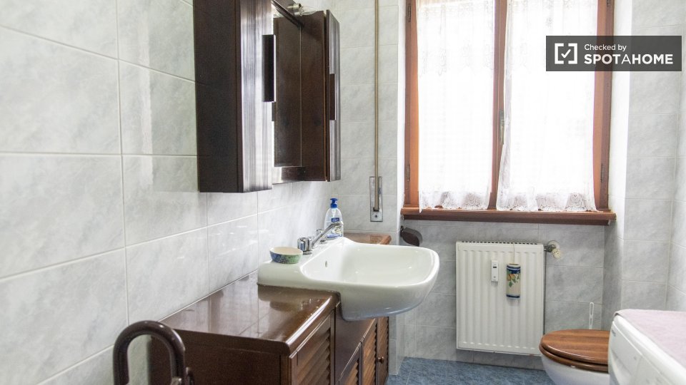 Immagine 3 di Appartamento in affitto  in Via Poggio Verde a Roma