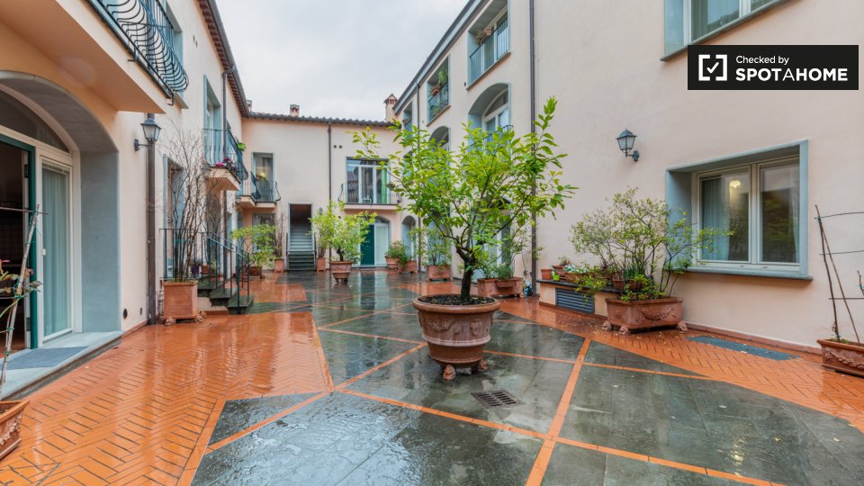 Immagine 15 di Appartamento in affitto  in Via Ghibellina a Firenze