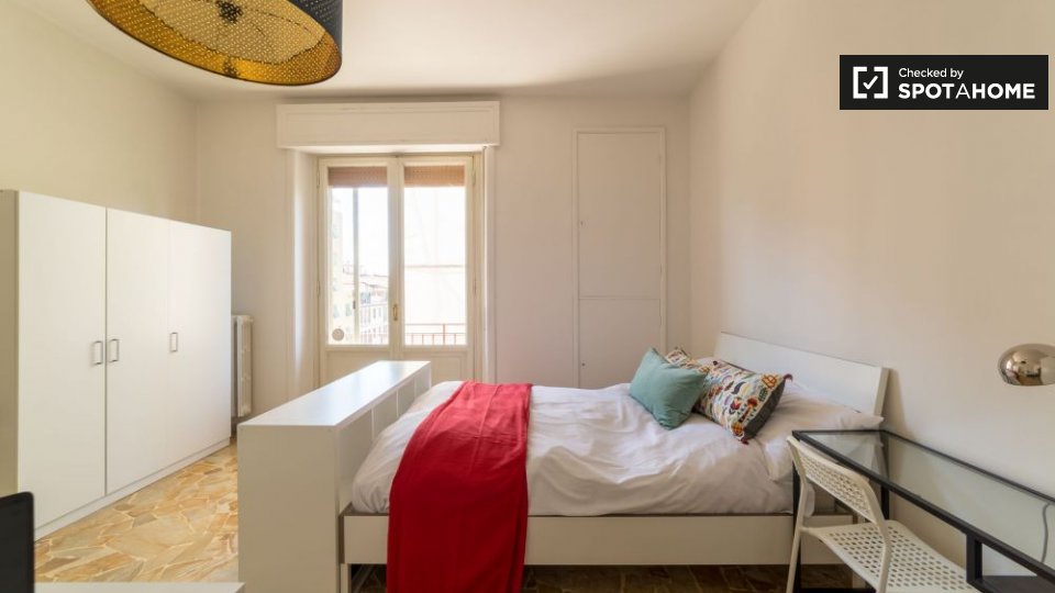 Immagine 2 di Camera condivisa in affitto  in Viale dei Mille a Firenze