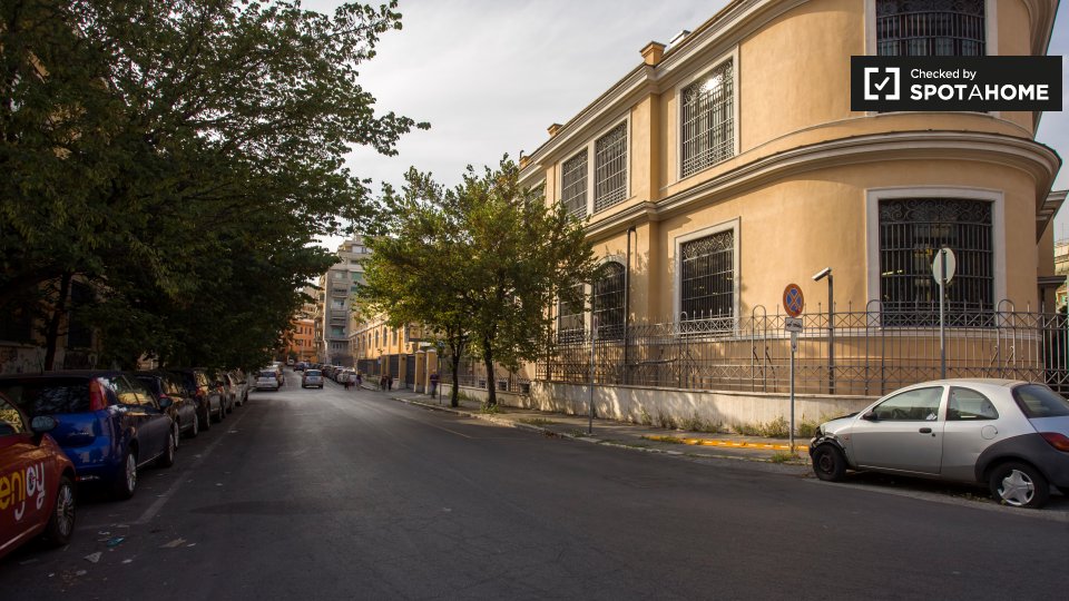 Immagine 16 di Ufficio in affitto  in Via Stefano Infessura, 00179 Roma RM, Italy a Roma