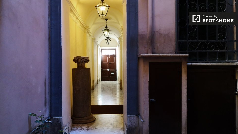 Immagine 18 di Ufficio in affitto  in Borgo Pio a Roma