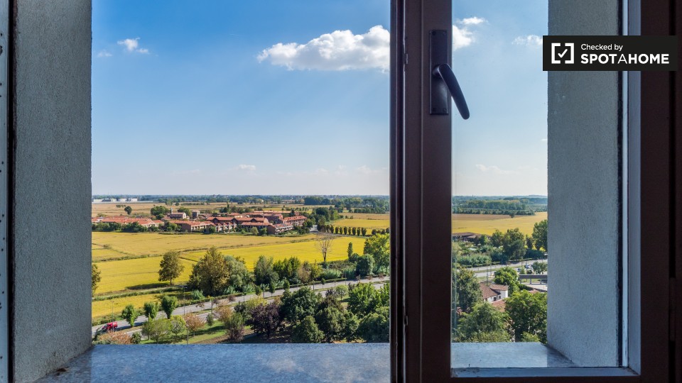 Immagine 6 di Camera condivisa in affitto  in Via Michele Saponaro a Milano