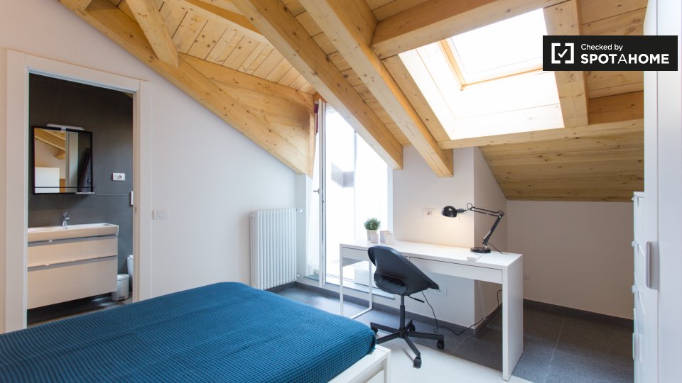 Immagine 18 di Camera condivisa in affitto  in Viale Bligny a Milano