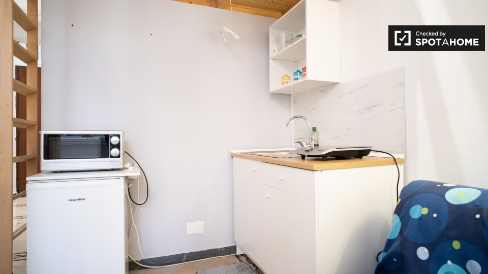 Immagine 4 di Ufficio in affitto  in Via Enrico Tazzoli, 13, 00195 Roma RM, Italy a Roma