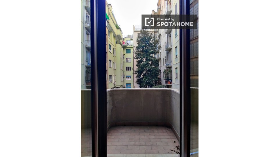 Immagine 13 di Appartamento in affitto  in Viale Tunisia a Milano