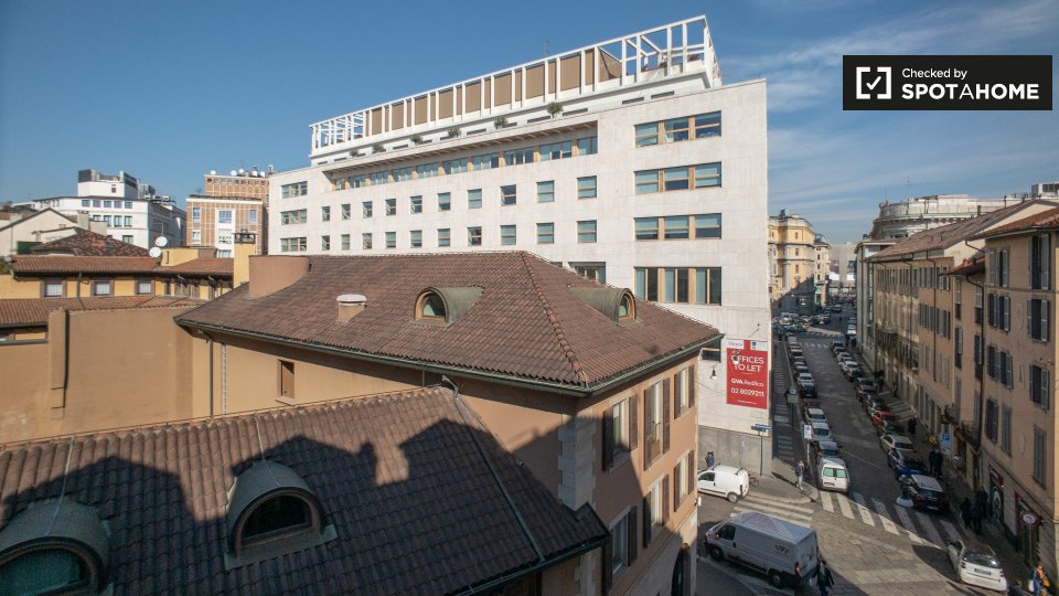 Immagine 12 di Ufficio in affitto  in Via Santa Maria Podone, 20123 Milano MI, Italy a Milano