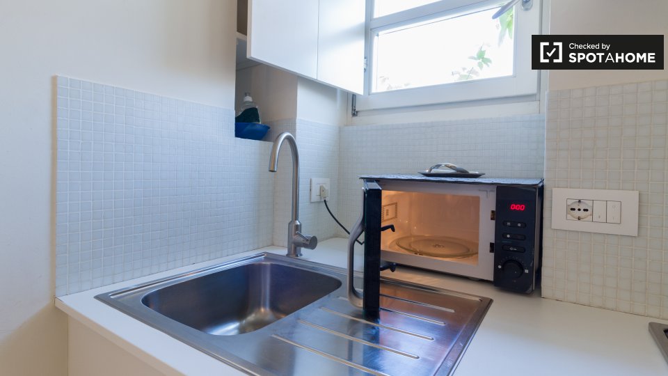 Immagine 9 di Ufficio in affitto  in Via della Rocca a Torino