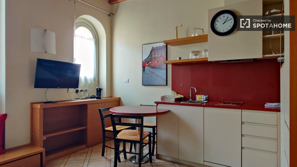 Immagine 2 di Appartamento in affitto  in Via Ascanio Sforza a Milano