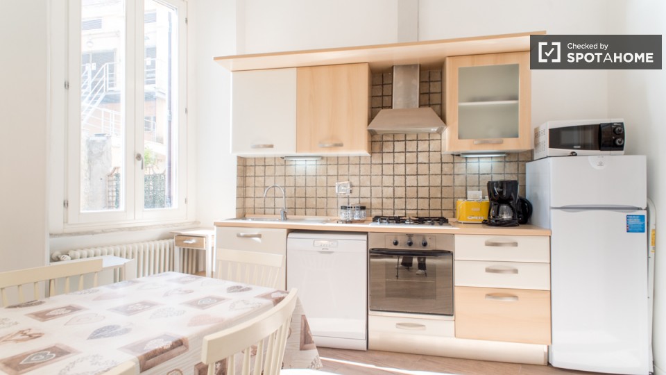 Immagine 2 di Appartamento in affitto  in Via Vespasiano a Roma