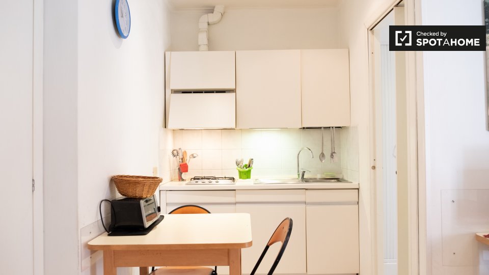 Immagine 8 di Ufficio in affitto  in Via Capitan Bavastro, 00154 Roma RM, Italy a Roma