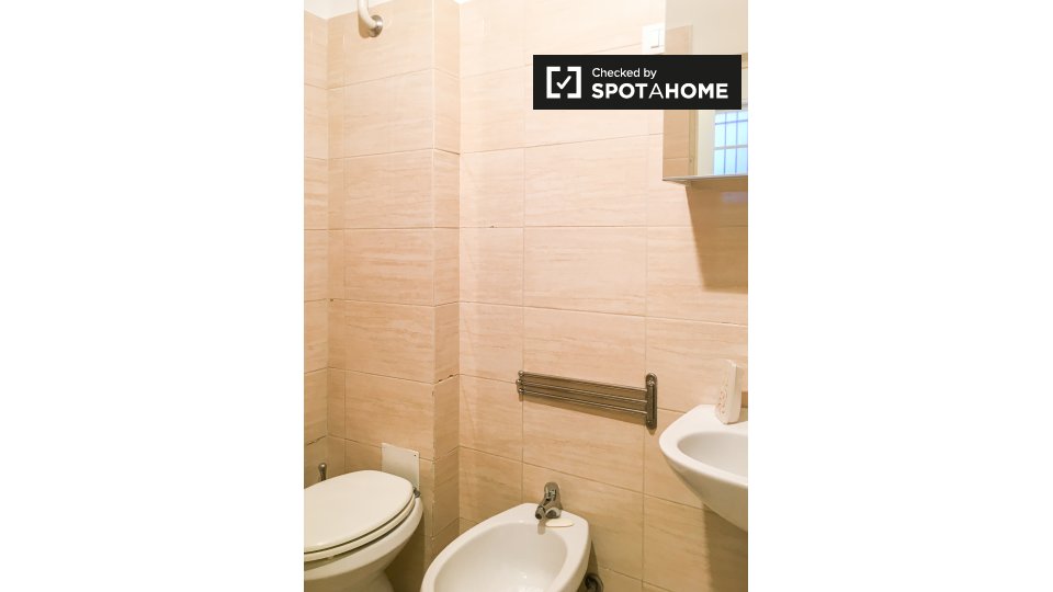 Immagine 7 di Ufficio in affitto  in Via Carroccio a Milano