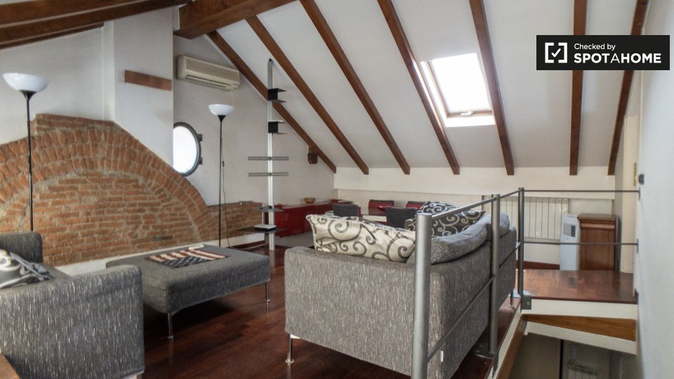 Immagine 4 di Appartamento in affitto  in Via Ascanio Sforza, 20136 Milano MI, Italy a Milano