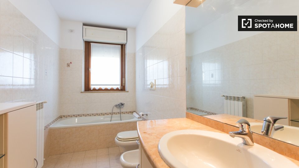 Immagine 15 di Appartamento in affitto  in Via Francesco Gonin a Milano