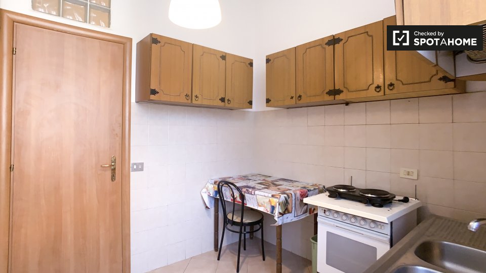 Immagine 8 di Appartamento in affitto  in Via dei Gonzaga, 00163 Roma RM, Italy a Roma