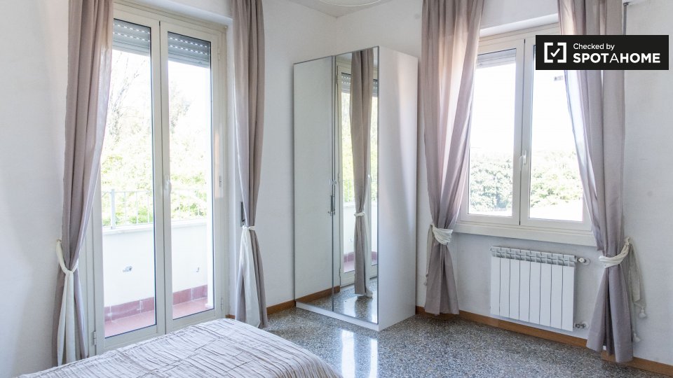 Immagine 3 di Camera condivisa in affitto  in Via Portuense a Roma