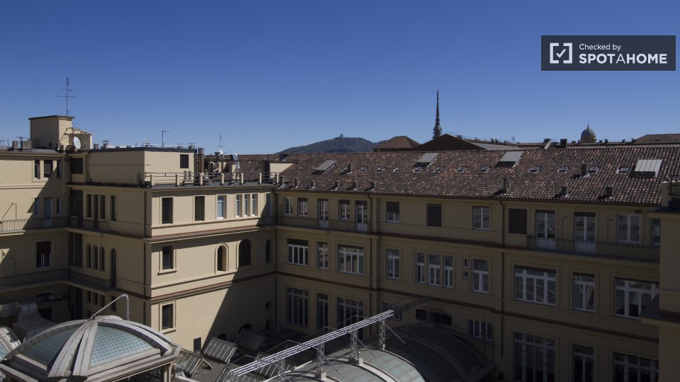 Immagine 16 di Appartamento in affitto  in Galleria S. Federico a Torino