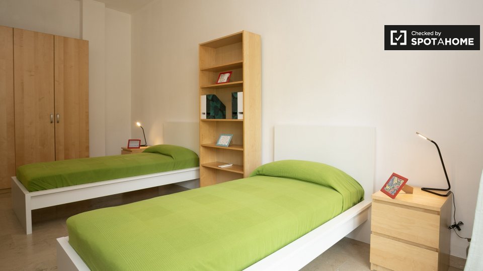 Immagine 14 di Camera condivisa in affitto  in Largo Isabella d'Aragona a Milano