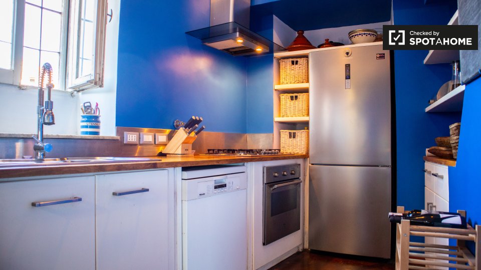 Immagine 12 di Appartamento in affitto  in Via Garibaldi, 89, 00165 Roma RM, Italy a Roma