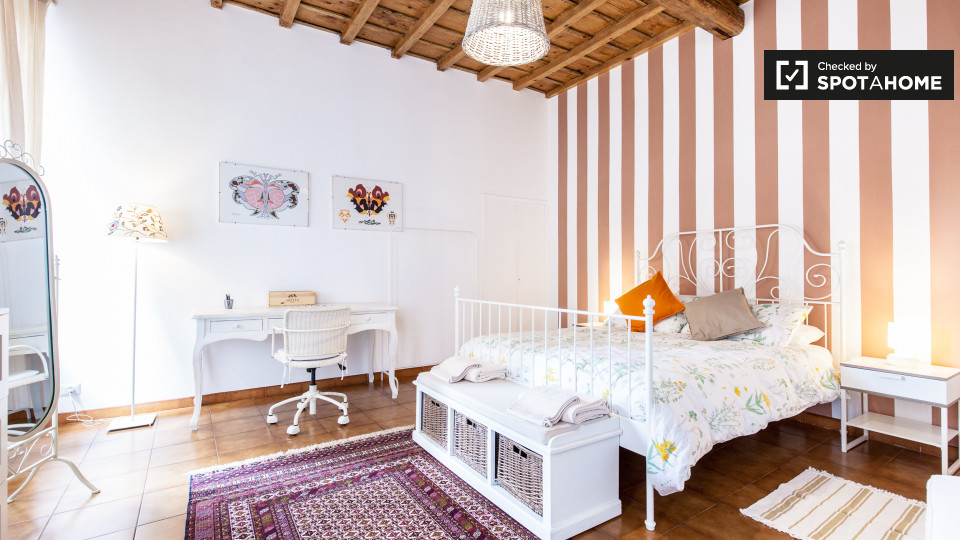 Immagine 1 di Appartamento in affitto  in Via Luciano Manara a Roma