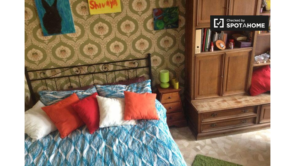 Immagine 18 di Camera condivisa in affitto  in Piazza San Giovanni Bosco a Roma