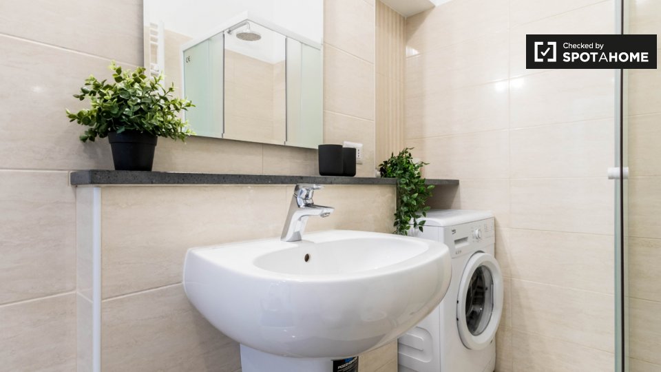 Immagine 15 di Camera condivisa in affitto  in Via Giovanni Pezzotti, 20141 Milano MI, Italy a Milano