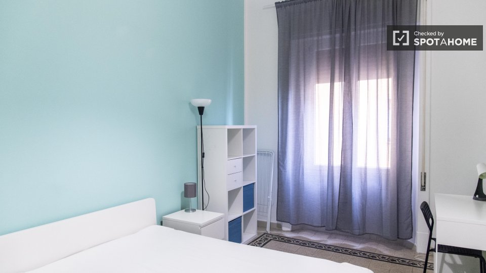 Immagine 15 di Camera condivisa in affitto  in Via Costantino Corvisieri a Roma