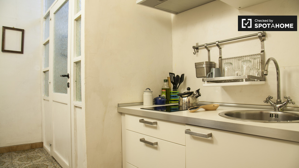 Immagine 13 di Ufficio in affitto  in Via del Boschetto a Roma