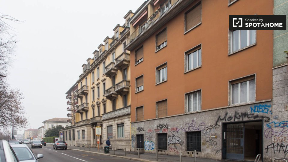 Immagine 19 di Appartamento in affitto  in Via Giovanni Segantini a Milano