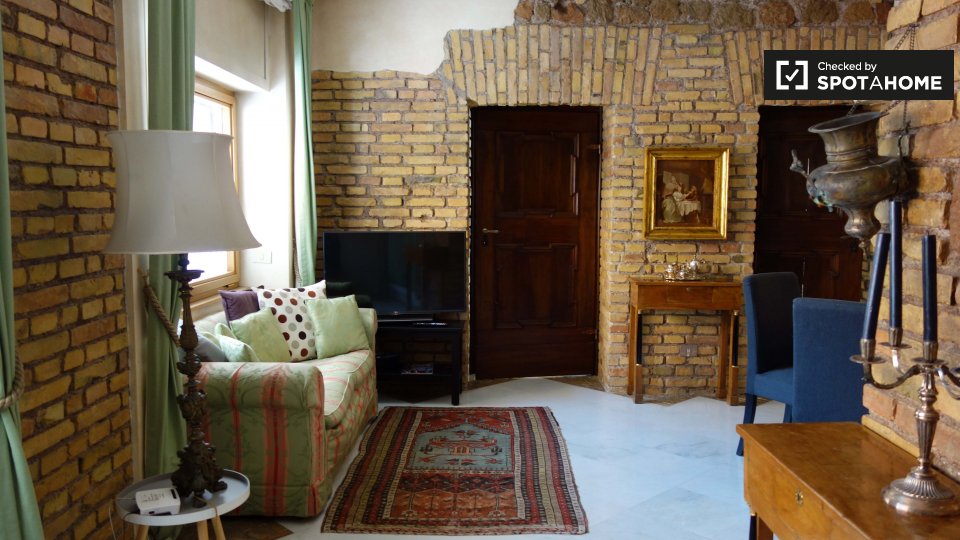 Immagine 5 di Appartamento in affitto  in Via della VII Coorte a Roma