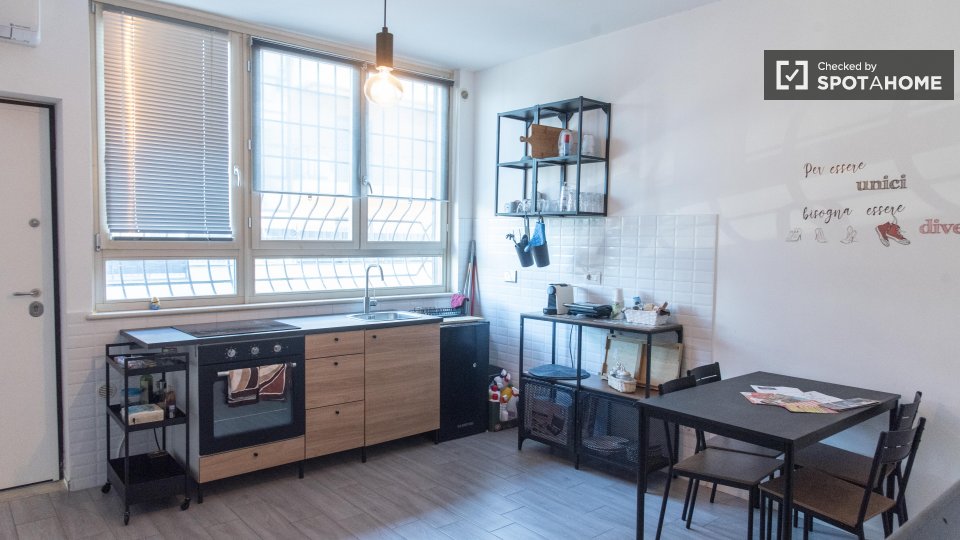 Immagine 11 di Appartamento in affitto  in Via Antonio Galtarossa a Roma