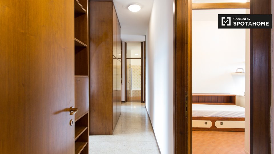 Immagine 2 di Appartamento in affitto  in Via Pusiano a Milano