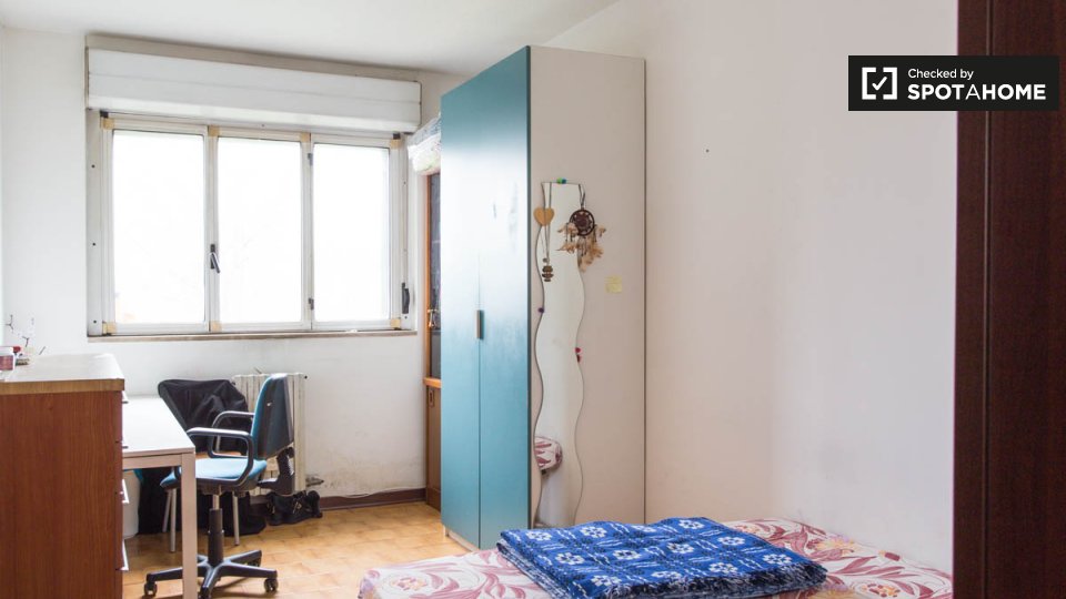 Immagine 18 di Camera condivisa in affitto  in Via dei Missaglia a Milano