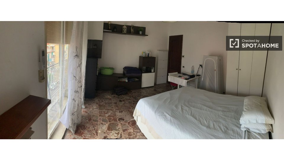 Immagine 2 di Camera condivisa in affitto  in Via Francesco Bianchi, 00133 Roma RM, Italy a Roma