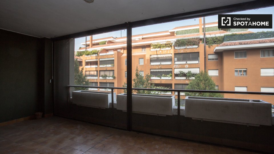 Immagine 6 di Camera condivisa in affitto  in Via Nicola Romeo a Milano