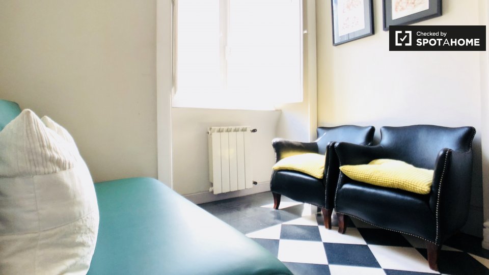 Immagine 1 di Appartamento in affitto  in Via Capo d'Africa, 00184 Roma RM, Italy a Roma