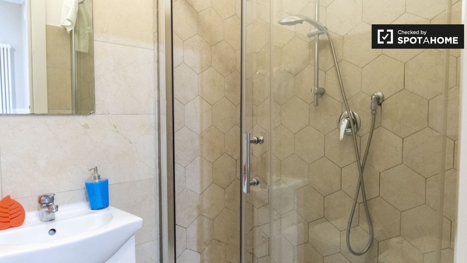 Immagine 5 di Ufficio in affitto  in Via Giuseppe Luigi Passalacqua a Roma