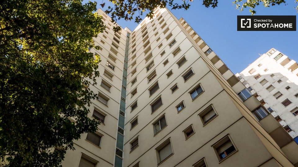 Immagine 17 di Camera condivisa in affitto  in Via Michele Saponaro a Milano