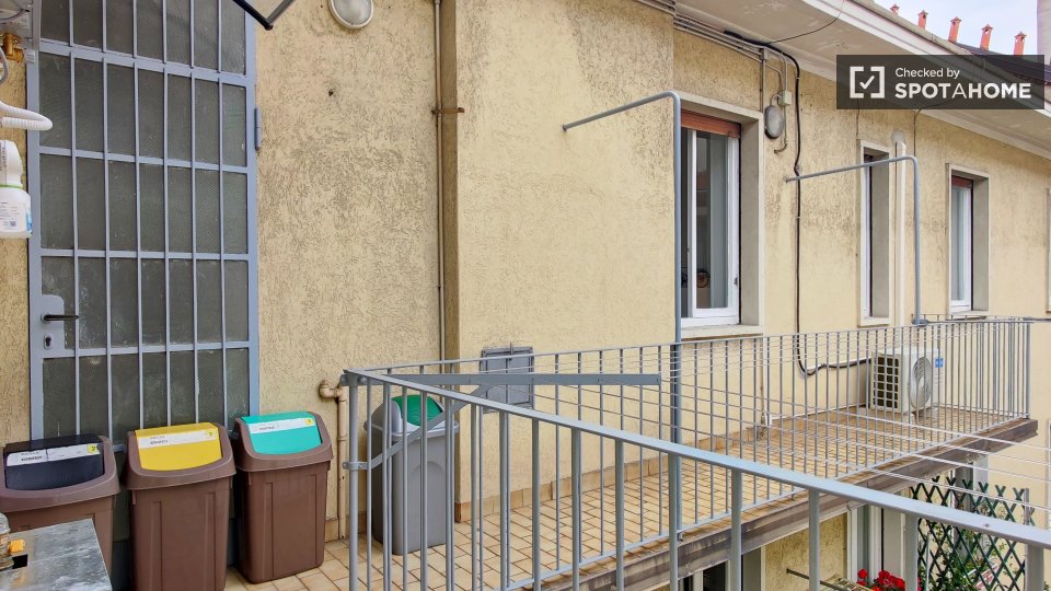 Immagine 10 di Camera condivisa in affitto  in Via Privata Santa Giovanna D'Arco a Milano