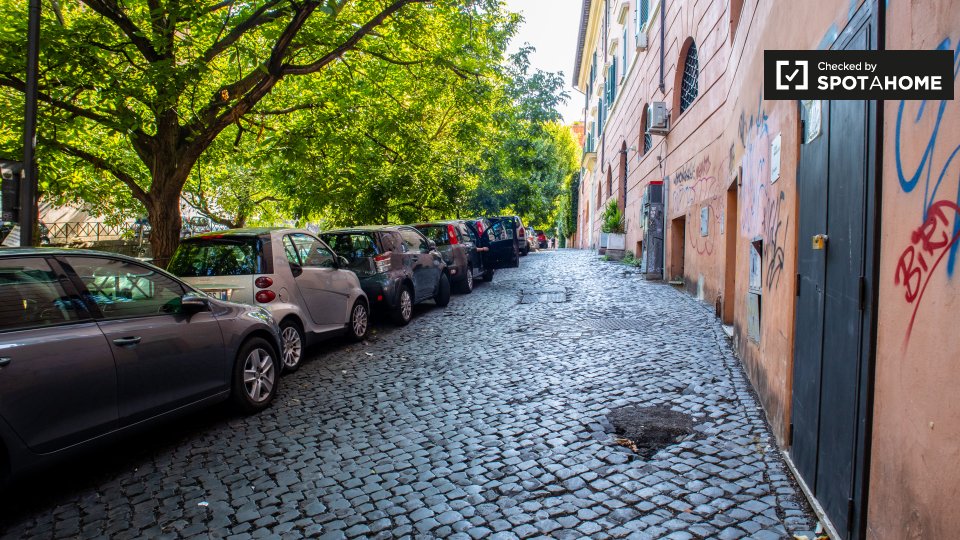 Immagine 17 di Appartamento in affitto  in Via Garibaldi, 89, 00165 Roma RM, Italy a Roma