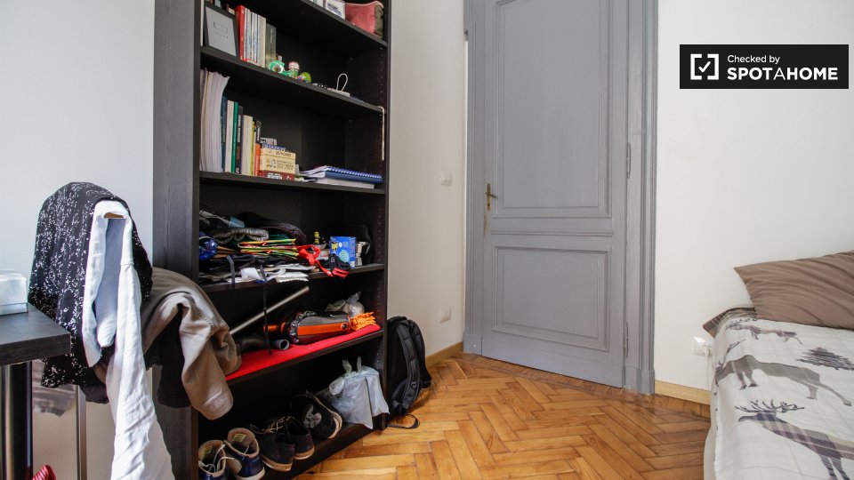 Immagine 5 di Camera condivisa in affitto  in Corso S. Maurizio a Torino