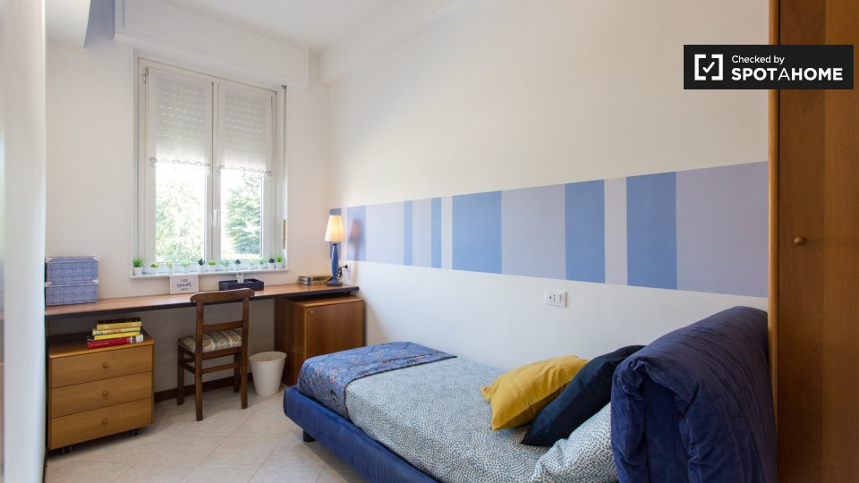 Immagine 1 di Camera condivisa in affitto  in Via Domenico Veneziano a Milano