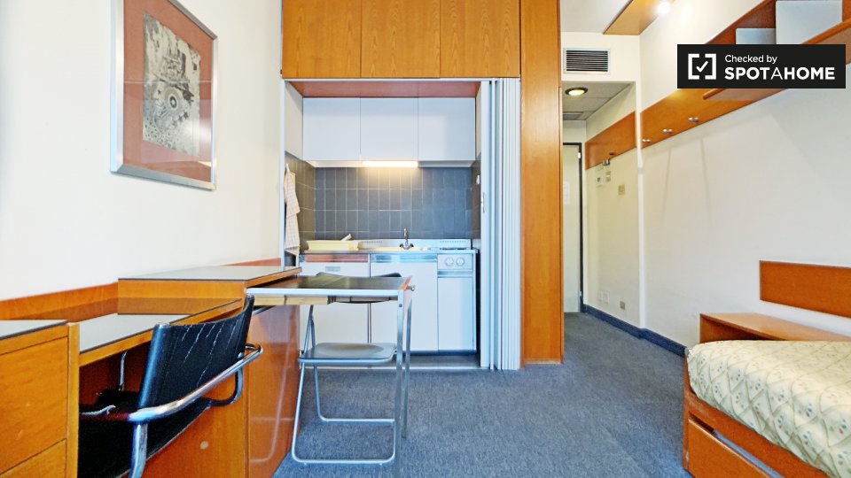 Immagine 5 di Ufficio in affitto  in Via Privata Viserba a Milano