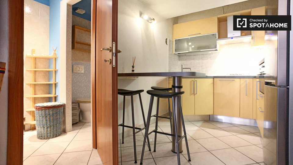 Immagine 9 di Appartamento in affitto  in Via Nicastro, 20137 Milano MI, Italy a Milano