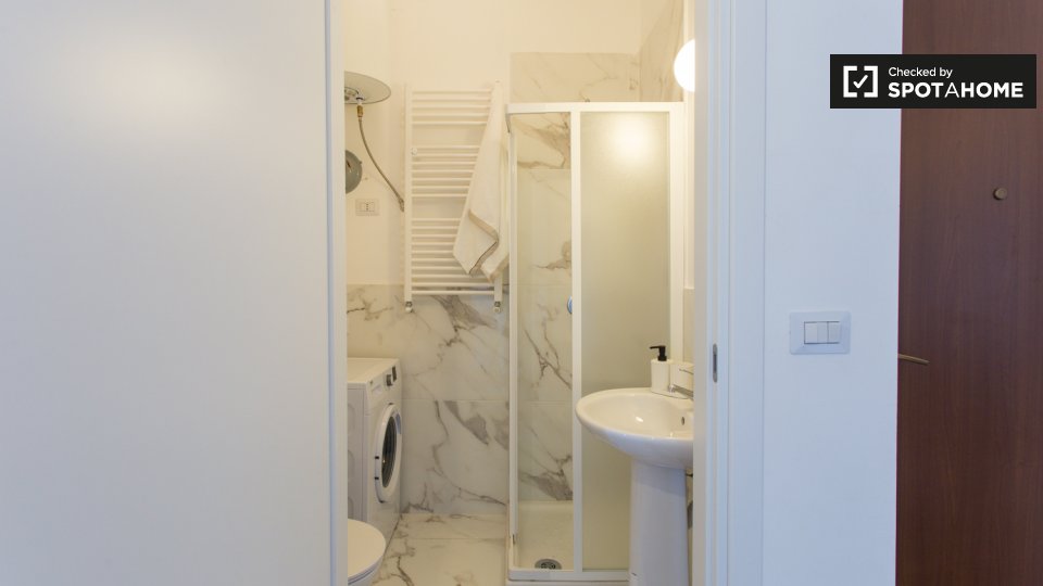 Immagine 8 di Ufficio in affitto  in Viale Gorizia a Milano