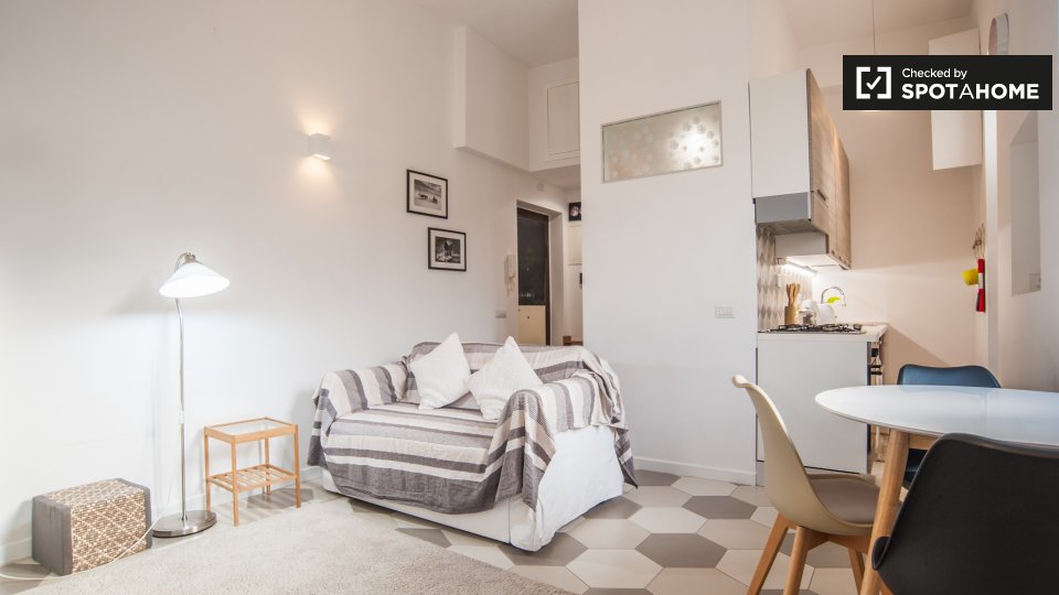 Immagine 5 di Ufficio in affitto  in Via delle Fornaci, 00165 Roma RM, Italy a Roma