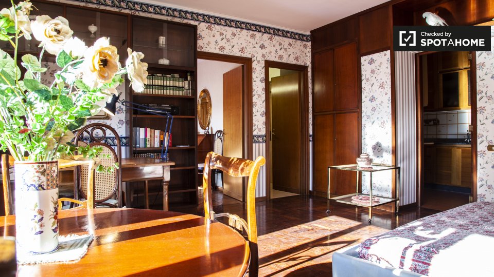 Immagine 2 di Appartamento in affitto  in Viale Cesare Pavese a Roma