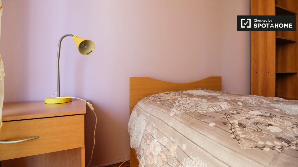 Immagine 5 di Camera condivisa in affitto  in Via Lima, 10137 Torino TO, Italy a Torino