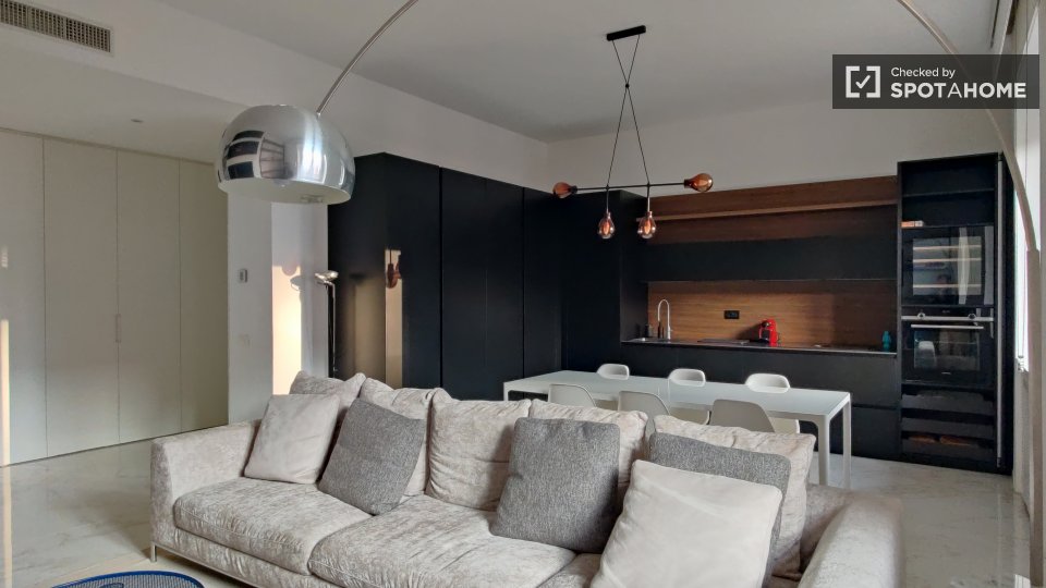 Immagine 4 di Appartamento in affitto  in Viale Tunisia a Milano